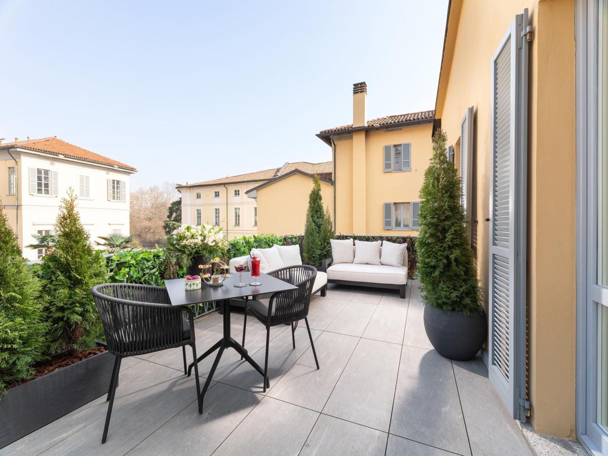 The Plein Hotel - Small Luxury Hotels Of The World Milan Exterior photo