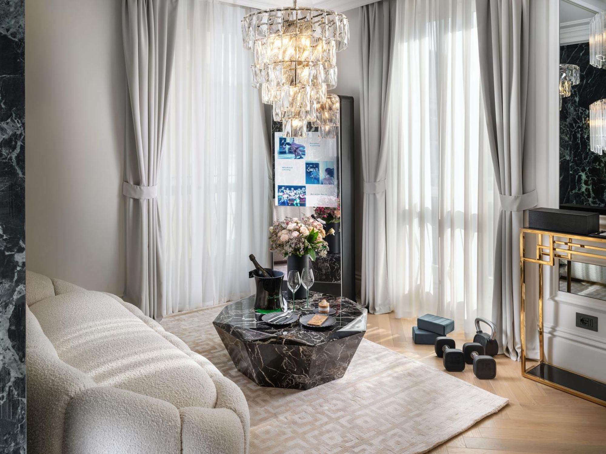 The Plein Hotel - Small Luxury Hotels Of The World Milan Exterior photo