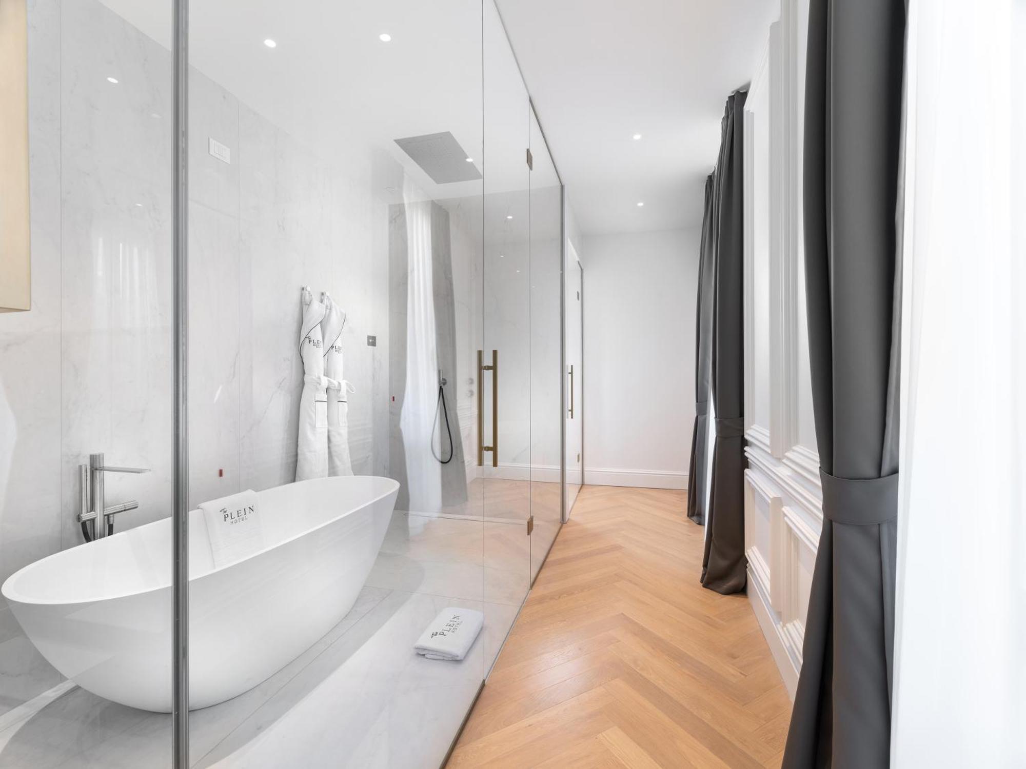 The Plein Hotel - Small Luxury Hotels Of The World Milan Exterior photo